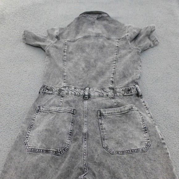 GAP Denim Jumpsuit Womens 8 Short Sleeve Button Front Acid Wash Gray One Piece - Picture 4 of 11